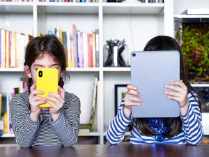 Sok szülő talán elcsodálkozik azon, hogy kétéves korig egyáltalán nem ajánlott a digitális eszközök használata