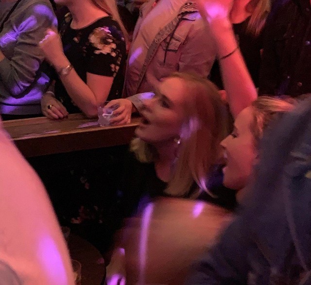 Jennifer Lawrence és Adele együtt buliznak