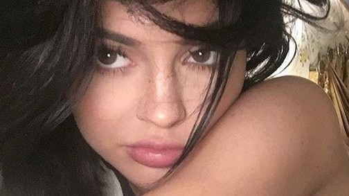 Soha ne sminkelj Kylie Jenner!