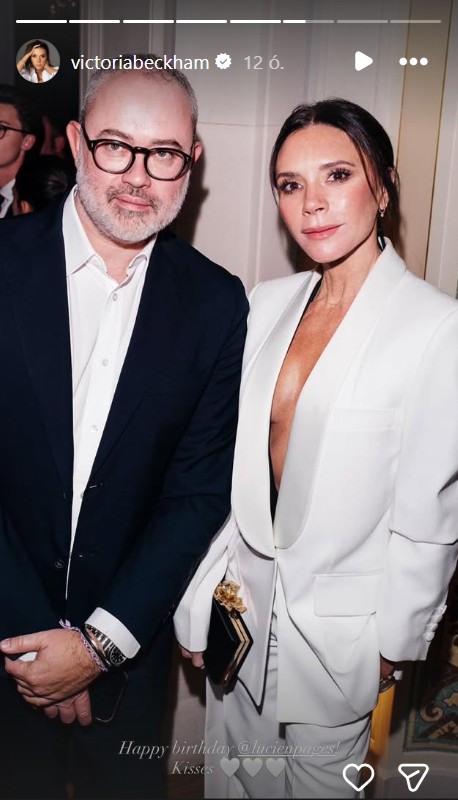Victoria Beckham mélyen dekoltált összeállításából csak úgy árad az elegancia