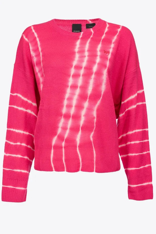 A Pinko pulcsi a hetvenes és a nyolcvanas éveket egyszerre idézi fel, finom alapanyaga pedig elérhető luxusholmivá teszi