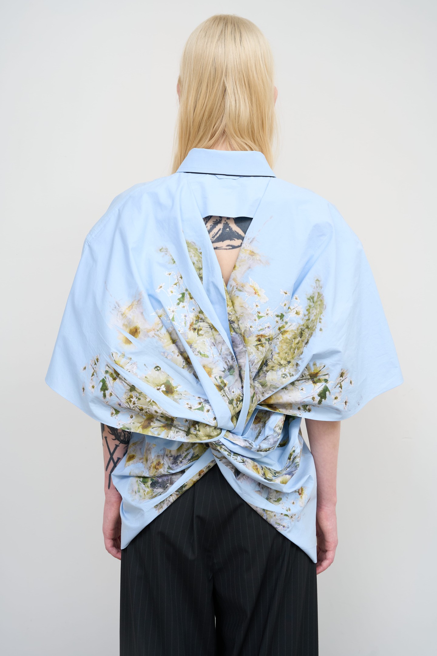 LITKOVSKA x Nick Knight kollekció az ukrán háború áldozatainak megsegítésére