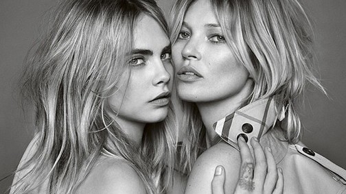 Cara Delevingne és Kate Moss meztelenkednek az új Burberry kampányban