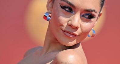 A híres férfiakat istenítik, míg a nőket alázzák a meztelenségük miatt