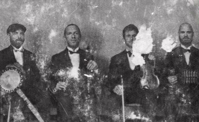 53 percnyi tömény érzelem: megjelent a Coldplay várva várt albuma!