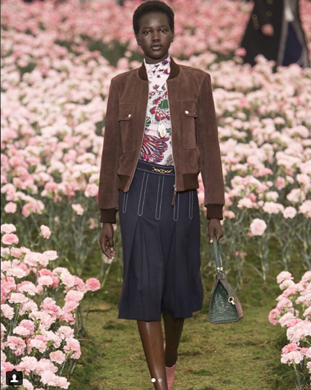 Menekülttáborban született, most a kifutók sztárja ez lány!