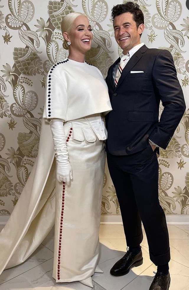 Két divatikon inspirálta Katy Perry tökéletes szettjét: kitaláltad, hogy kik ők?