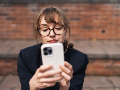 Radikális változások jönnek a Facebookon és az Instagramon, miután brutálisan megbüntették a Metát