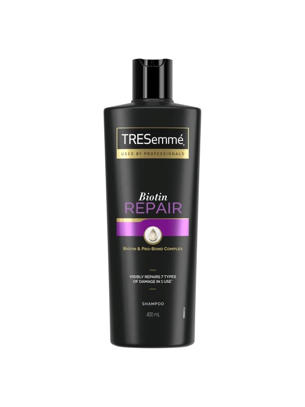 Biotin Repair sampon károsodott hajra TRESEMMÉ 2399 Ft/700 ml (3,42 Ft/1 ml), a Rossmann üzleteiben és online, a Glamour Summer Week kuponnal, 25% kedvezménnyel 1799,25 Ft