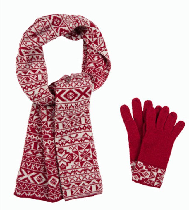 Sál és Kesztyű F&F 3290 Ft