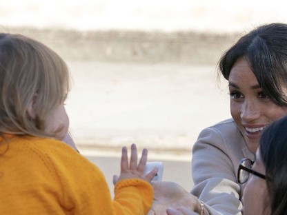 A 6 éves fiú már az interneten árulja azt a nyakláncot, amit Meghan Markle-nek is adott