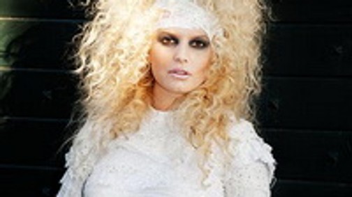 Jessica Simpson végre elégedett az alakjával!