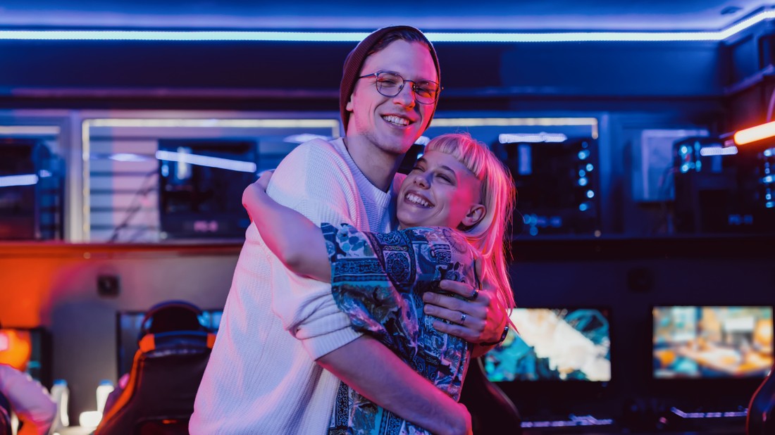 Néha ott talál az emberre a szerelem, ahol nem is várná - mondjuk egy számítógépes játékon keresztül