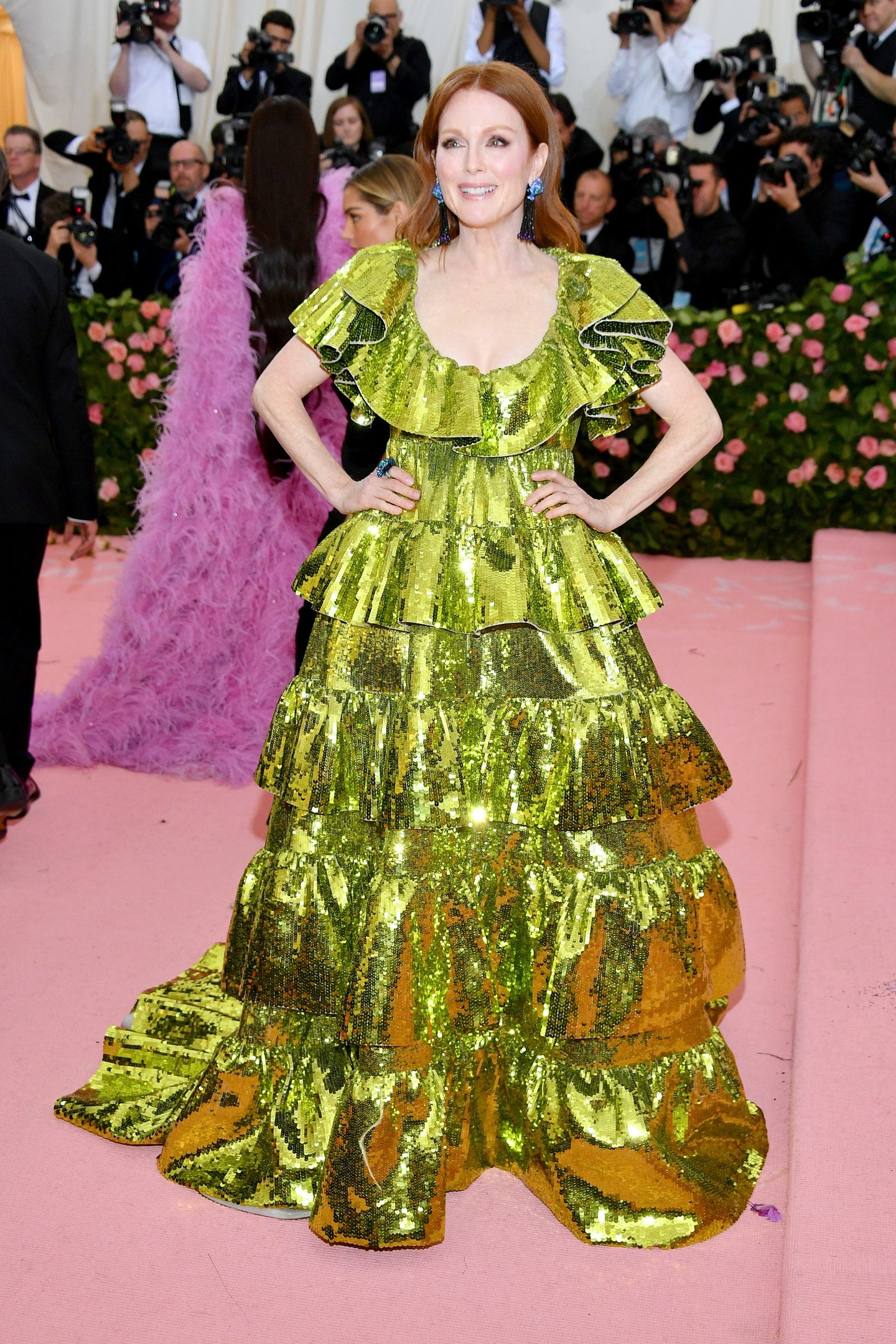 Julianne Moore fodros Valentino ruhát választott.