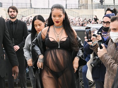 Rihanna nagy pufi dzsekiben mutatta meg magát először, amióta megszületett a kisfia