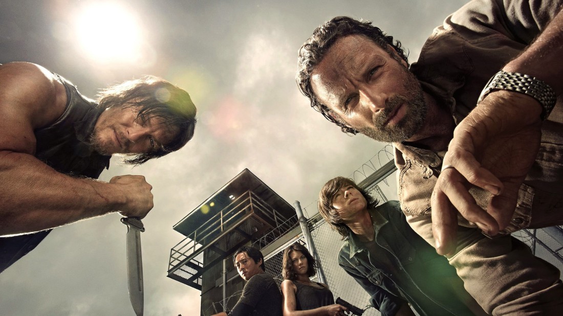 Az utóbbi időben óriási népszerűségnek örvendenek a zombis sorozatok. Vajon miért szeretjük annyira a világvégével járó történeteket?