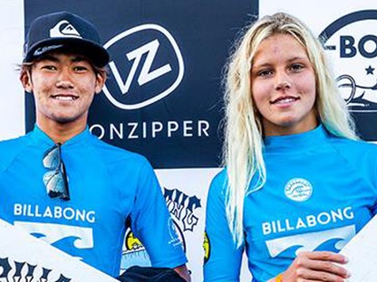 Egy közös kép a férfi és női szörfbajnokról, ami megmutatja, hogy hol tart a nemi egyenlőség