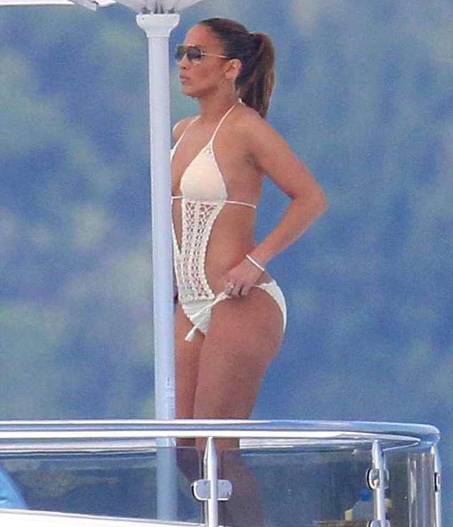 Jennifer Lopez trikiniben