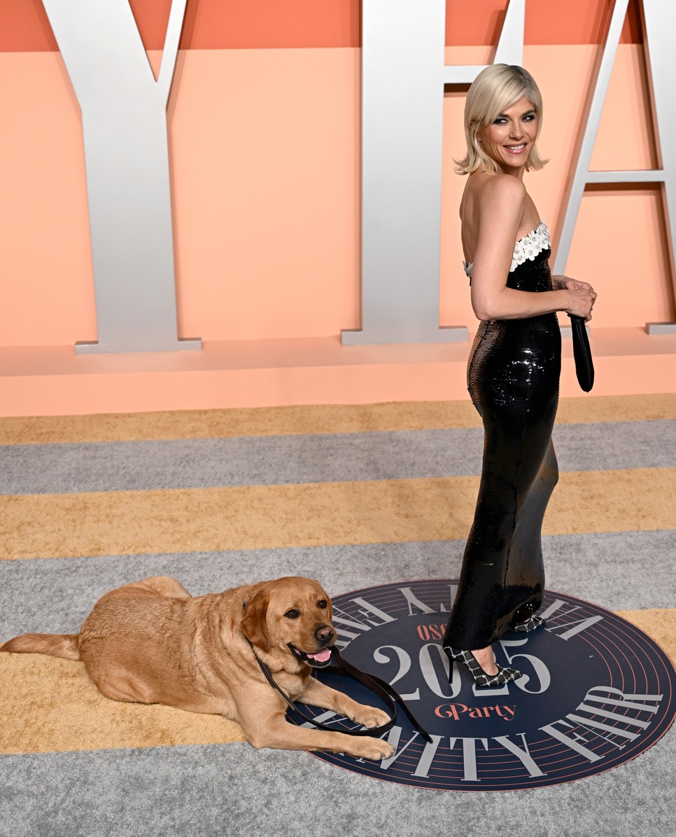 Selma Blair és segítőkutyája, Scout