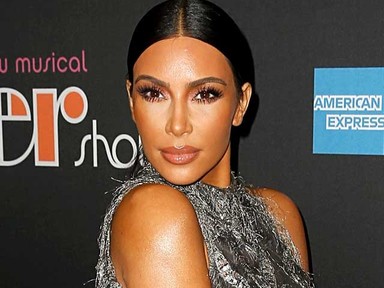 Kim Kardashian sminkben alszik, és nagyon undi, hogy miért