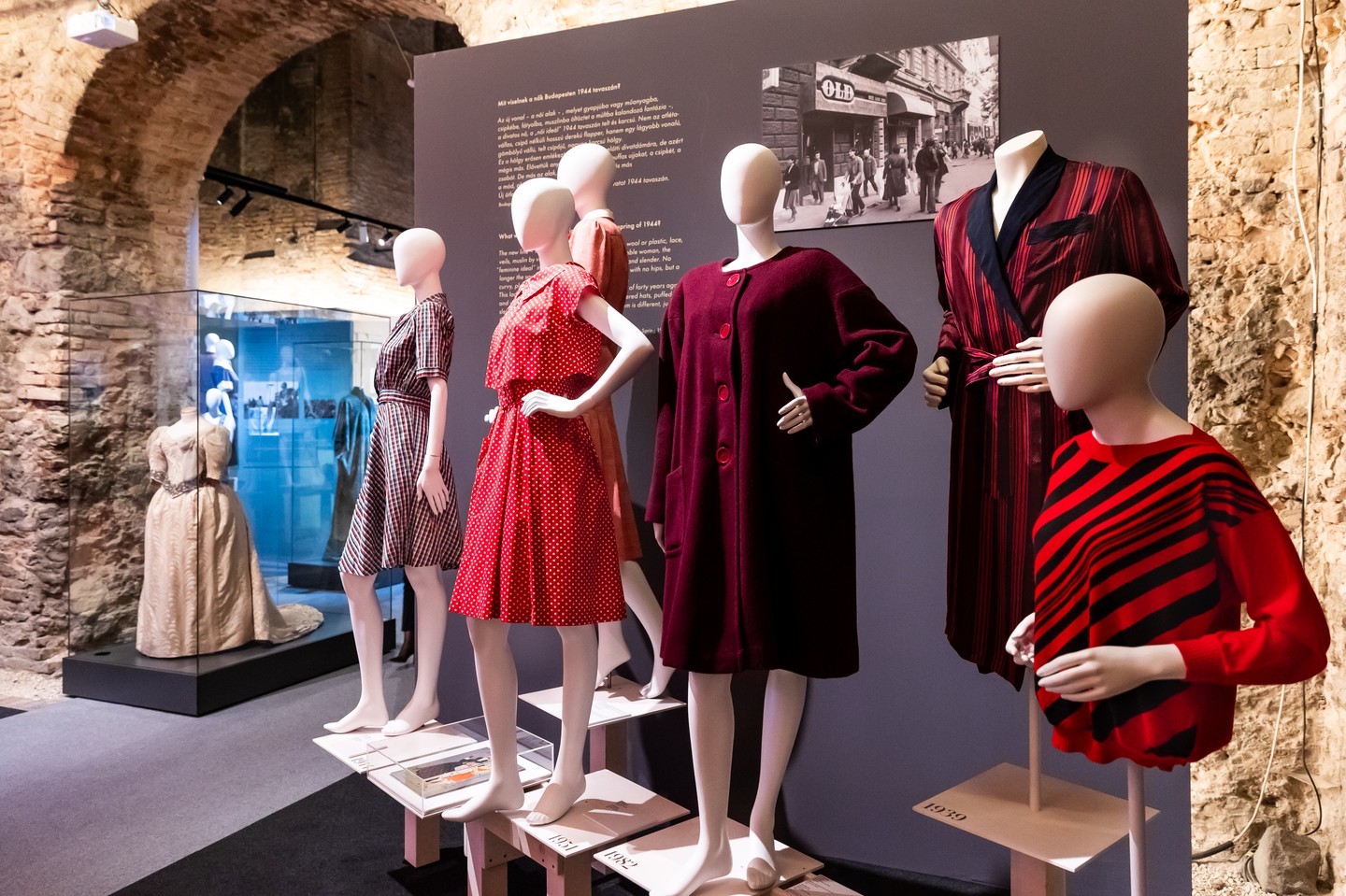 A Divat és város kiállítás