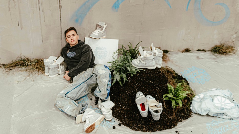 Trunk Tamás a The Beginning mintadarabjával az év sneaker eseményén, a Sneakerness fesztiválon