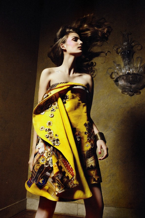 A Pani számára első kampányképeinek egyikén, a fotót Marcin Tyszka készítette.