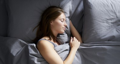 A jó alvás tényleg az alvópózon múlik? Íme a válasz