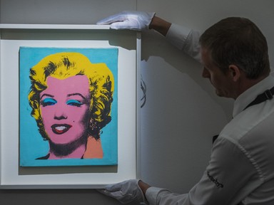 Leesik az állad ettől a sminktől!