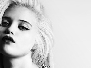 Sky Ferreira a Saint Laurent új grunge-múzsája