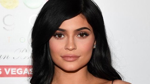 Kylie Jenner magyar tervező ruháját viseli élete legdögösebb fotóján