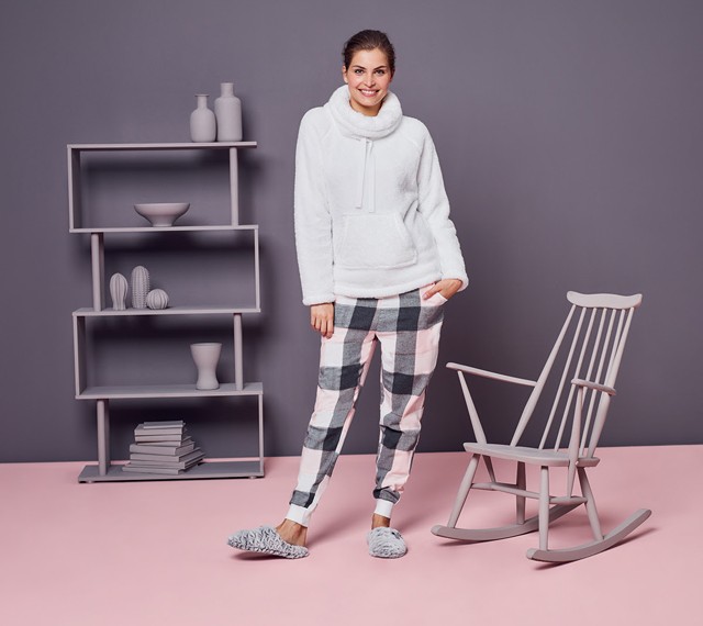 Kuckózz be az F&F pihe-puha pulóvereiben!