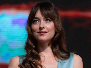 Káprázatosan gyönyörű volt Dakota Johnson ebben a ruhában
