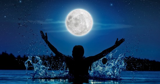 Beteljesülés és elengedés: így befolyásolja életünket idén a telihold