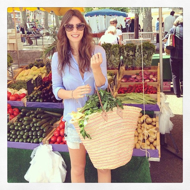 @deliciouslyella Zöldségalapú blogger és smoothie imádó, aki glutén és cukormentes életet él.