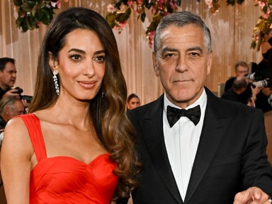 Összeöltözött Amal és George Clooney, 13 év után is úgy turbékolnak, mint a friss szerelmesek