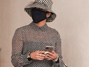 Jennifer Lopez teljes inkognitóban ebben a Dior szettben