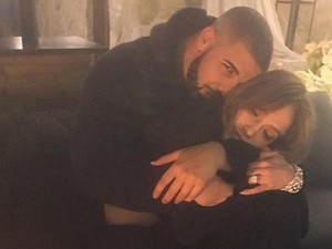 Ez a sztárpár nem húzta sokáig, JLo megint szingli