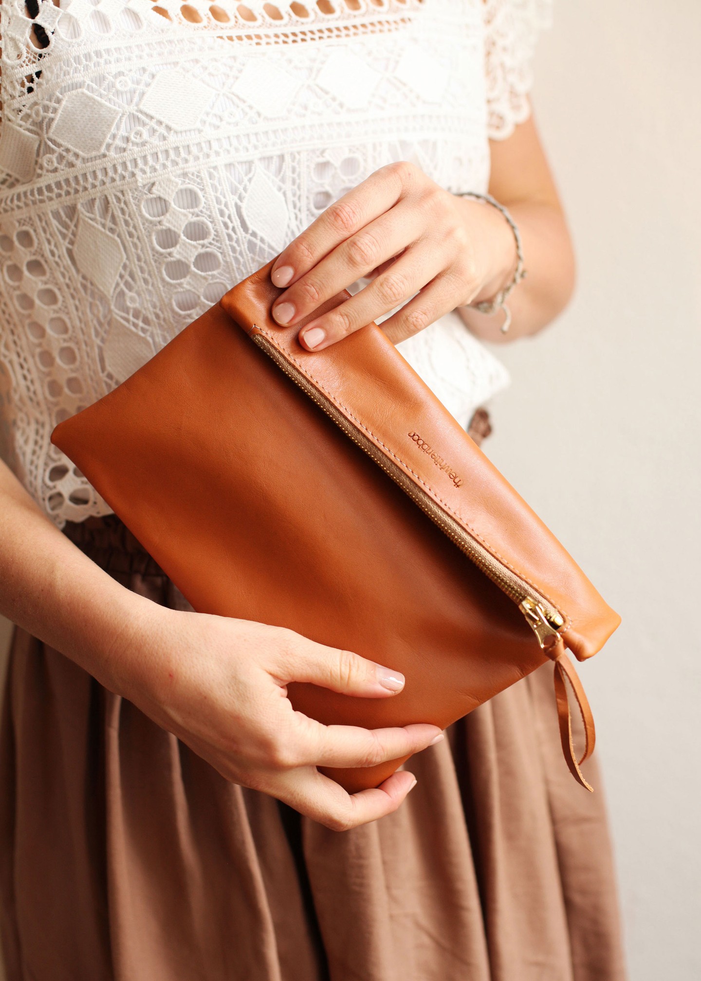 The White Ribbon, Helena Clutch Cognac Brown táska