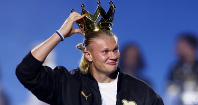 Erling Haaland és barátnőjének forró csókja felperzselte az internetet, azonnal zavarba jössz a fotójuktól