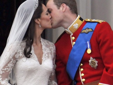 Emlékszel rá? Így néz ki most a morcos virághintő kislány Kate Middleton és Vilmos esküvőjéről