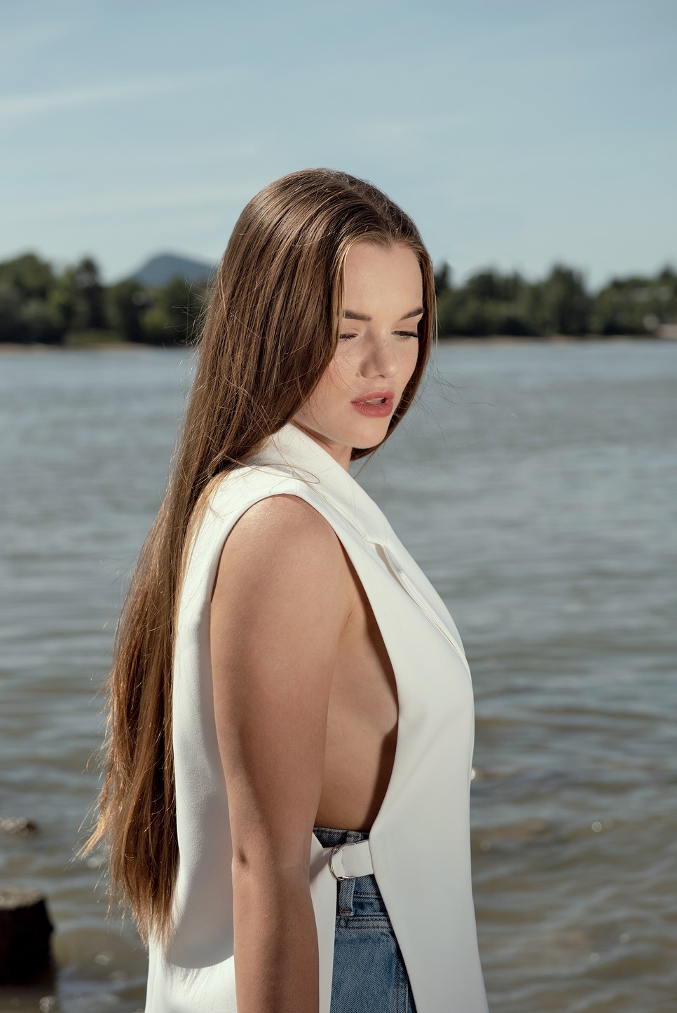 Blézer, sort és magassarkú ZARA 15 995 Ft, 8995 Ft, 19 995 Ft