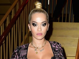 Brutális, Rita Ora teljesen meztelen