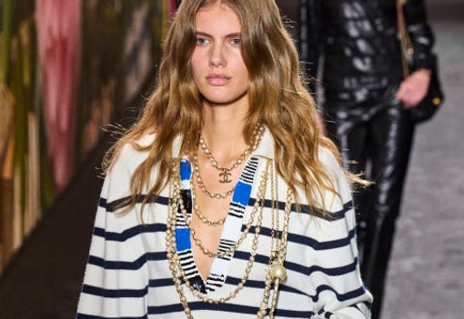 Mégis mi történik? A Chanel divatház tervező nélkül maradt