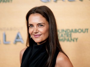 Katie Holmes bebizonyította, hogy a meztelenruha lehet bizony előkelő is!