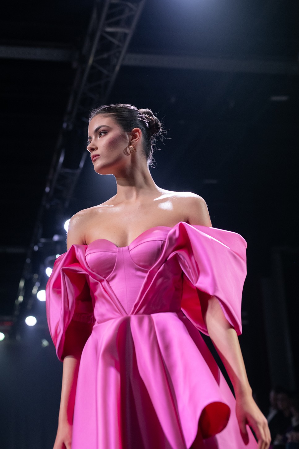 A Demeter Richárd márka közismert a klasszikusan elegáns öltözékeiről