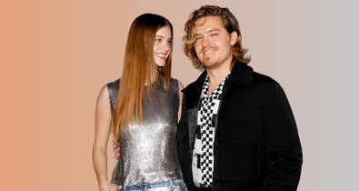 Palvin Barbara és Dylan Sprouse szerelmes fotójától azonnal elolvadsz: nem akárhol pózolt a pár