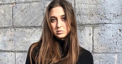 Ezen a héten a fiatal író, Bencze Blanka gardróbjába pillantunk be