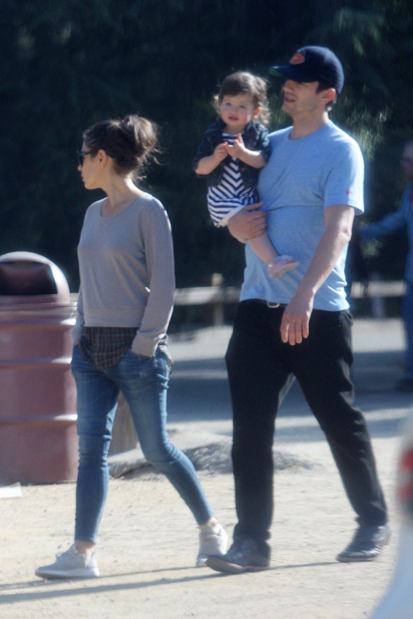 mila kunis, ashton kutcher
