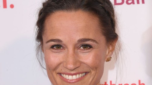 Csodaszép: Pippa Middleton szülése után először a vörös szőnyegen
